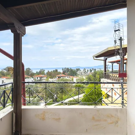 Luxurious Maisonette In Pefkochori