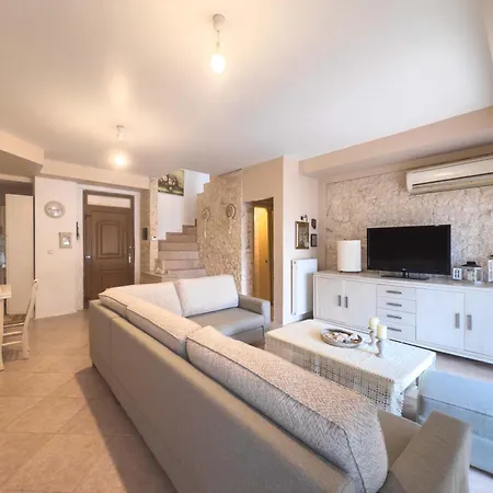 度假居 Luxurious Maisonette In